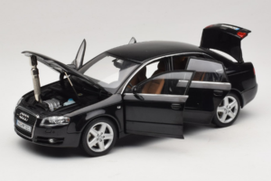 Audi A4 B6 3.2 Quattro Schwarz Minichamps 1:18 5010404125 Metall – Bild 2 von 8