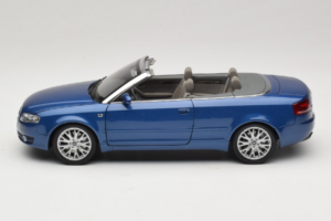 Audi A4 B6 Cabriolet Blau Norev 1:18 5010504325 Metall – Bild 4 von 9
