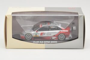 Audi A4 B6 #19 Sonax F. Stippler Joest Racing DTM 2005 Minichamps 1:43 5020500803 Metall – Bild 4 von 4