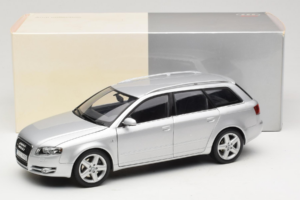 Audi A4 B7 3.2 Quattro Avant Silber Minichamps 1:18 5010404215 Metall – Bild 8 von 8