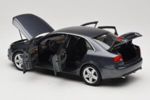 Audi A4 B7 Grau Metallic Minichamps 1:18 100014400 Metall – Bild 5 von 8