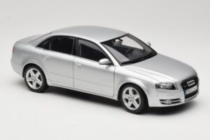 Audi A4 B8 3.2 Quattro Silber Minichamps 1:18 5010404115 Metall – Bild 6 von 8