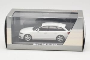 Audi A4 B8 Avant Ibis White Minichamps 1:43 5010804213 Metall – Bild 4 von 4