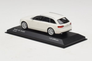 Audi A4 B8 Avant Weiss Minichamps 1:43 410011010 Metall – Bild 3 von 5