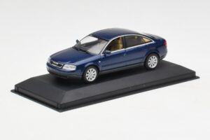 Audi A6 C5 Dunkelblau Minichamps 1:43 132093 Metall – Bild 2 von 4