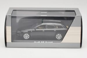 Audi A6 C6 Avant Phantom Schwarz Minichamps 1:43 5010406233 Metall – Bild 4 von 4