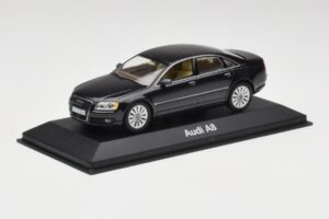 Audi A8 D3 Phantom Schwarz Minichamps 1:43 5010508133 Metall – Bild 2 von 4