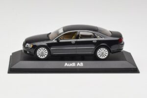Audi A8 D3 Phantom Schwarz Minichamps 1:43 5010508133 Metall