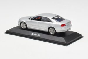 Audi A8 D3 Silber Minichamps 1:43 20000001386001 Metall – Bild 3 von 4