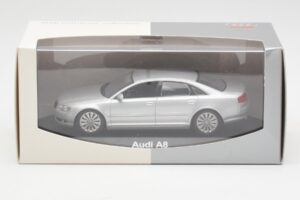 Audi A8 D3 Silber Minichamps 1:43 20000001386001 Metall – Bild 4 von 4