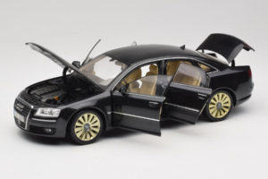 Audi A8 D3 W12 Schwarz Kyosho 1:18 5010508135 Metall – Bild 2 von 8