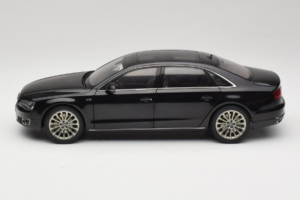 Audi A8L D3 W12 Phantom Black Kyosho 1:18 5011008125 Metall – Bild 4 von 8