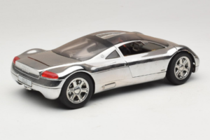 Audi Avus Quattro Chrome Silver Revell 1:18 08913-C1 Metall – Bild 3 von 8