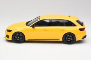 Audi RS4 B9 Avant 25. Jubiläum Vegas Gelb GT Spirit 1:18 GT935 Resin – Bild 3 von 6