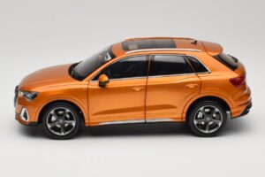 Audi Q3 F3 Orange Metallic Paudi Model 1:18 05962Q32019 Metall – Bild 4 von 8