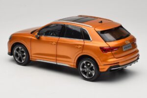 Audi Q3 F3 Orange Metallic Paudi Model 1:18 05962Q32019 Metall – Bild 7 von 8