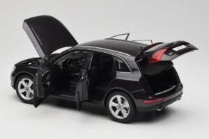 Audi Q5 8R Lava Grey Kyosho 1:18 09242LG Metall – Bild 5 von 8