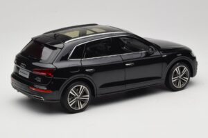Audi Q5L FY Schwarz Paudi Model 1:18 26732 Metall – Bild 3 von 8