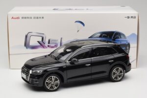 Audi Q5L FY Schwarz Paudi Model 1:18 26732 Metall – Bild 8 von 8