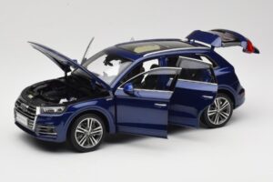 Audi Q5L FY Blau Paudi Model 1:18 33729 Metall – Bild 2 von 8