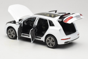 Audi Q5L FY Weiss Paudi Model 1:18 30694 Metall – Bild 5 von 8
