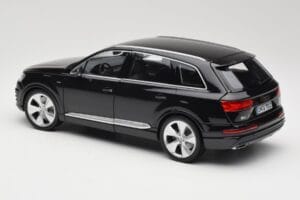 Audi Q7 4M Orca Black Minichamps 1:18 5011407625 Metall – Bild 7 von 8