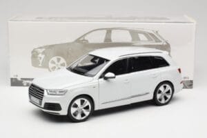 Audi Q7 4M Weiss Minichamps 1:18 110014000 Metall – Bild 8 von 8