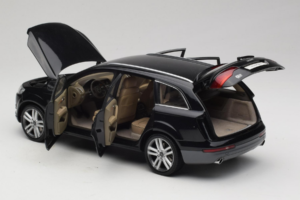 Audi Q7 Schwarz Kyosho 1:18 09221BK Metall – Bild 5 von 8