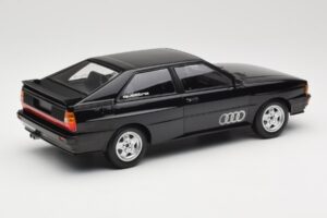 Audi Quattro Schwarz Metallic Minichamps 1:18 155016121 Metall – Bild 2 von 6