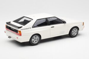 Audi Quattro Weiss Minichamps 1:18 155016120 Metall – Bild 2 von 6