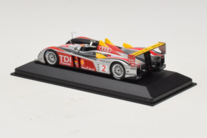 Audi R10 TDI LMP1 #2 R. Capello / T. Kristensen 2007 Minichamps 1:43 400071602 Metall – Bild 3 von 4