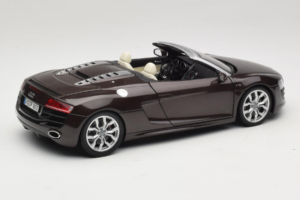 Audi R8 5.2 Spyder Teak Brown Kyosho 1:18 5010918525 Metall – Bild 3 von 8