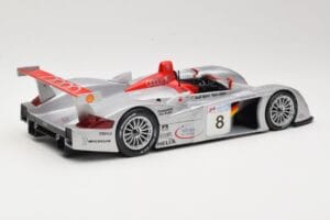 Audi R8 LMP900 #8 Audi Sport Team Joest F. Biela / E. Pirro / T. Kristensen 24 Hours of Le Mans 2000 Maisto 1:18 38899 Metall – Bild 2 von 6