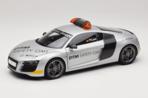 Audi R8 Safety Car 24 Hours of Le Mans 2008 Kyosho 1:18 09214DTM Metall