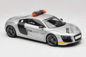 Audi R8 Safety Car 24 Hours of Le Mans 2008 Kyosho 1:18 09214DTM Metall – Bild 6 von 8