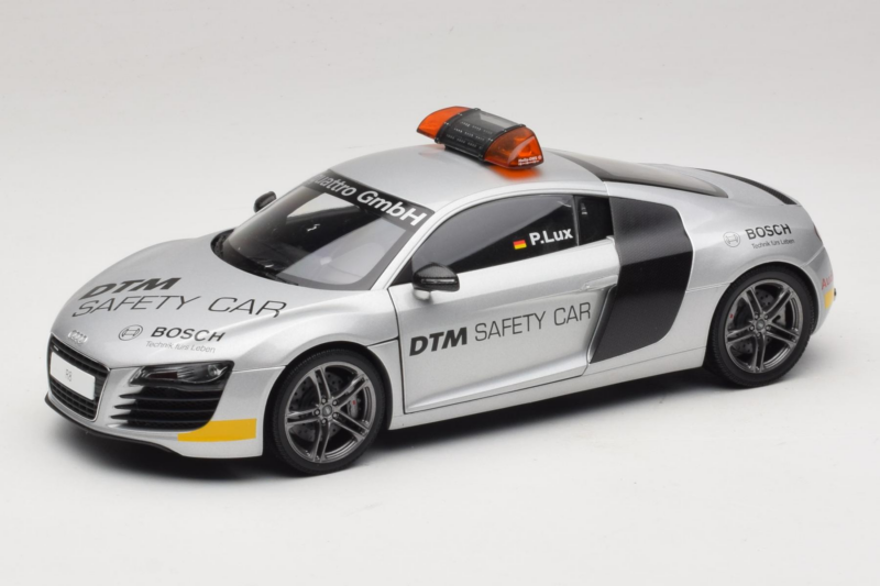 Audi R8 Safety Car 24 Hours of Le Mans 2008 Kyosho 1:18 09214DTM Metall
