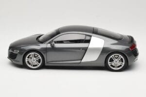 Audi R8 Type 42 4.2 Daytona Grey Kyosho 1:18 5010618425 Metall – Bild 4 von 8