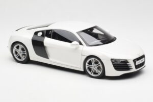 Audi R8 Type 42 Weiss Kyosho 1:18 09213W Metall – Bild 6 von 8