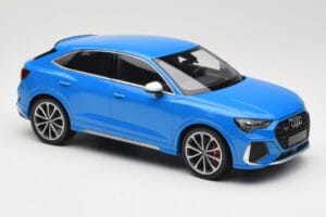 Audi RS Q3 F3 Sportback Blau Minichamps 1:18 155018101 Metall – Bild 4 von 6