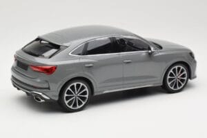 Audi RS Q3 F3 Sportback Grau Minichamps 1:18 155018100 Metall – Bild 2 von 6