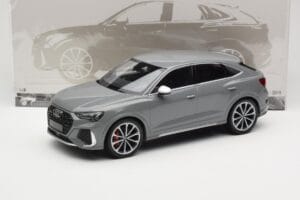 Audi RS Q3 F3 Sportback Grau Minichamps 1:18 155018100 Metall – Bild 6 von 6