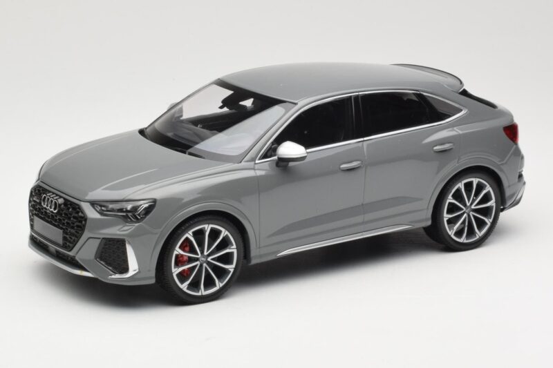 Audi RS Q3 F3 Sportback Grau Minichamps 1:18 155018100 Metall