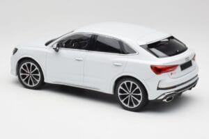 Audi RS Q3 F3 Sportback Glacier White Metallic Minichamps 1:18 155018105 Metall – Bild 5 von 6