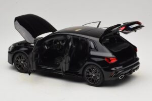 Audi RS3 8Y Sportback Myth Black Norev 1:18 188388 Metall – Bild 5 von 8