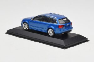 Audi RS4 B7 Avant Blue Metallic Minichamps 1:43 AUDI010 Metall – Bild 3 von 4