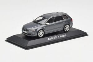 Audi RS4 B7 Avant Grau Minichamps 1:43 5010509223 Metall – Bild 2 von 4