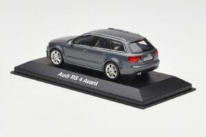 Audi RS4 B7 Avant Grau Minichamps 1:43 5010509223 Metall – Bild 3 von 4