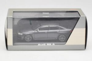Audi RS6 C6 Daytona Grey Minichamps 1:43 5010810123 Metall – Bild 4 von 4