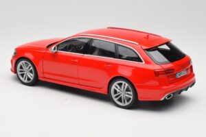 Audi RS6 C7 Avant Rot Minichamps 1:18 110012011 Metall – Bild 7 von 8