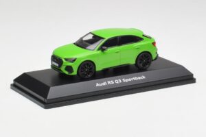 Audi RSQ3 F3 Sportback Grün Minichamps 1:43 5012013631 Metall – Bild 2 von 4